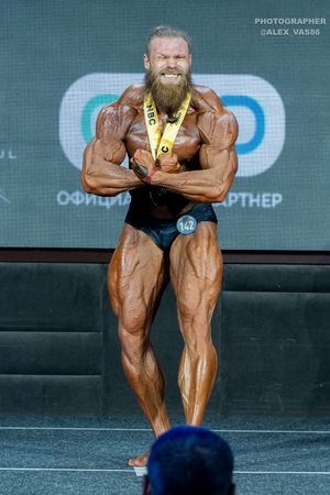 CLASSIC  PHYSIQUE новички